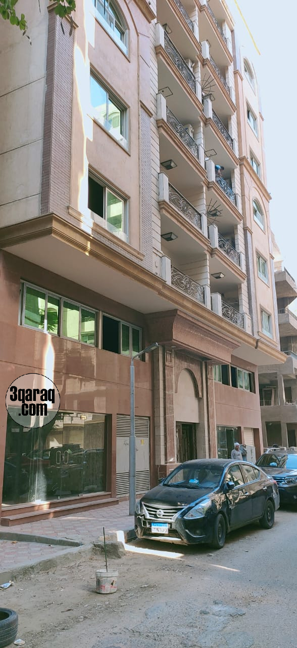  محل للايجار المربع الذهبي لنادي الصيد ٢٥٠م للمطاعم والكافيهات والشركات الكبري ومعارض السيارت الايجار ٤٥ الف  ٠١٠٢٠٢٧٢٨٢٧
